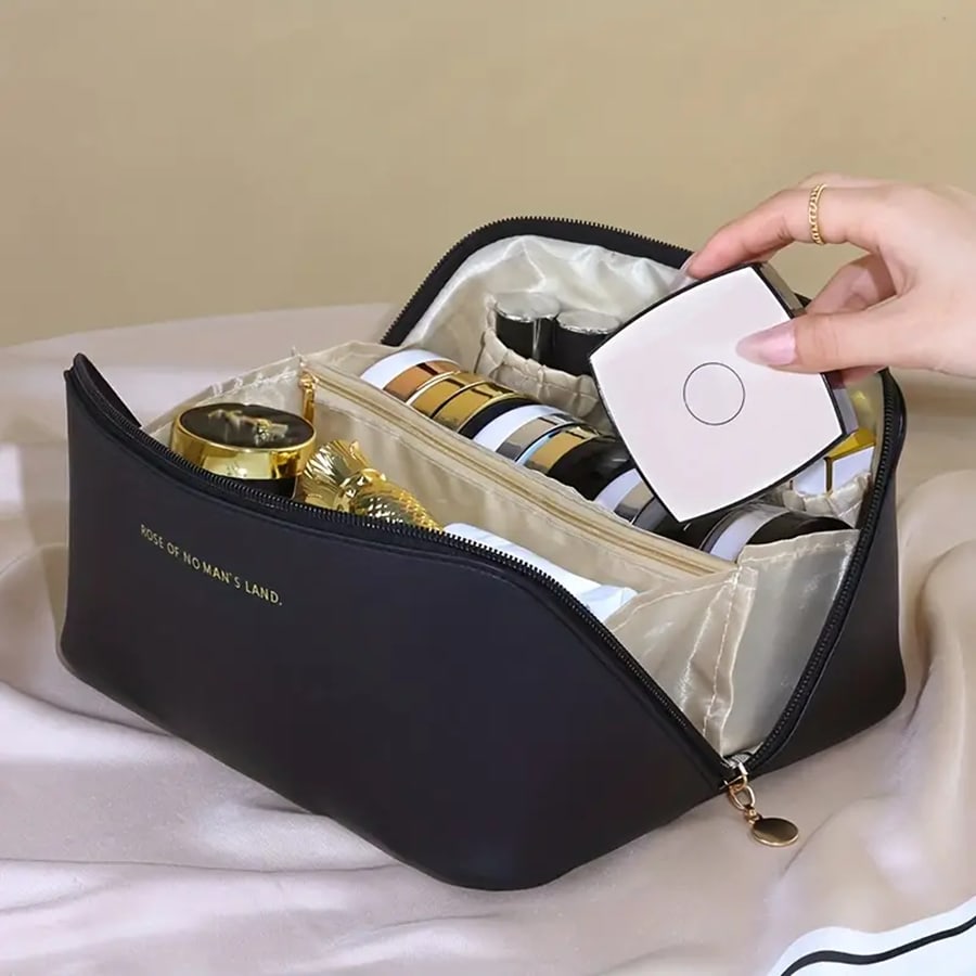 Leather Large Capacity Travel Cosmetic Bag, Multifunctional Storage Makeup Bag RANDOM COLOR